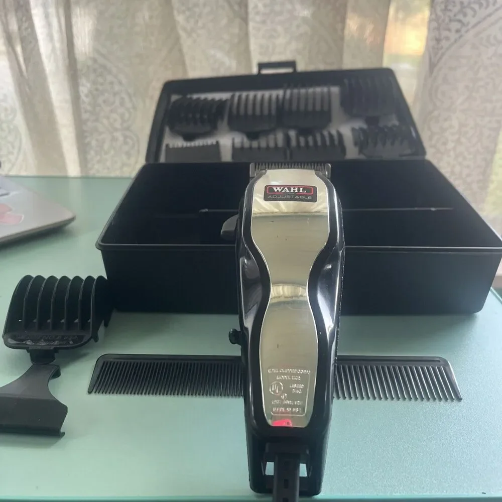 Wahl Heavy Duty Hair Clippers Model MC2 With Case And Accessories Made in USA